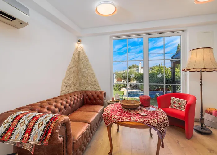 Jacaranda Case de vacanță Malinska