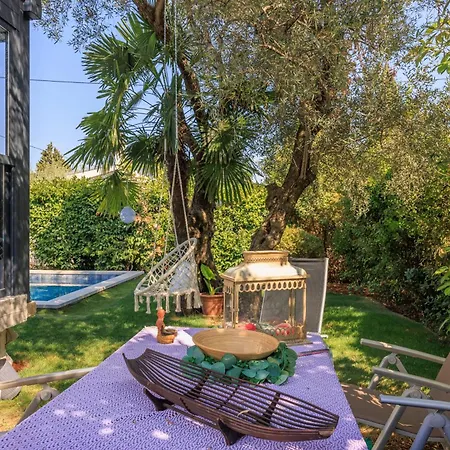 Jacaranda Tatil Evi