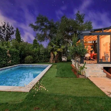 Jacaranda Tatil Evi Malinska