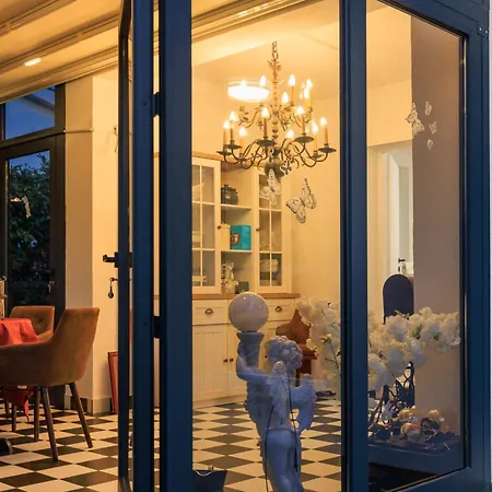 Jacaranda Tatil Evi *